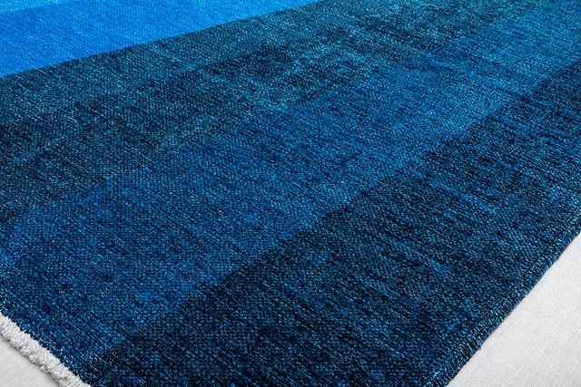 Taveshi Blue 7'10 x 10' Rug - Thumbnail - Image 4