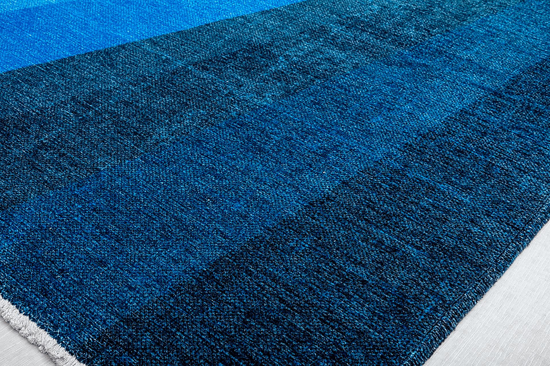 Taveshi Blue 7'10 x 10' Rug - Image 4