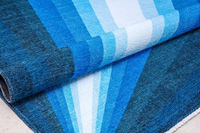 Taveshi Blue 7'10 x 10' Rug - Thumbnail - Image 5