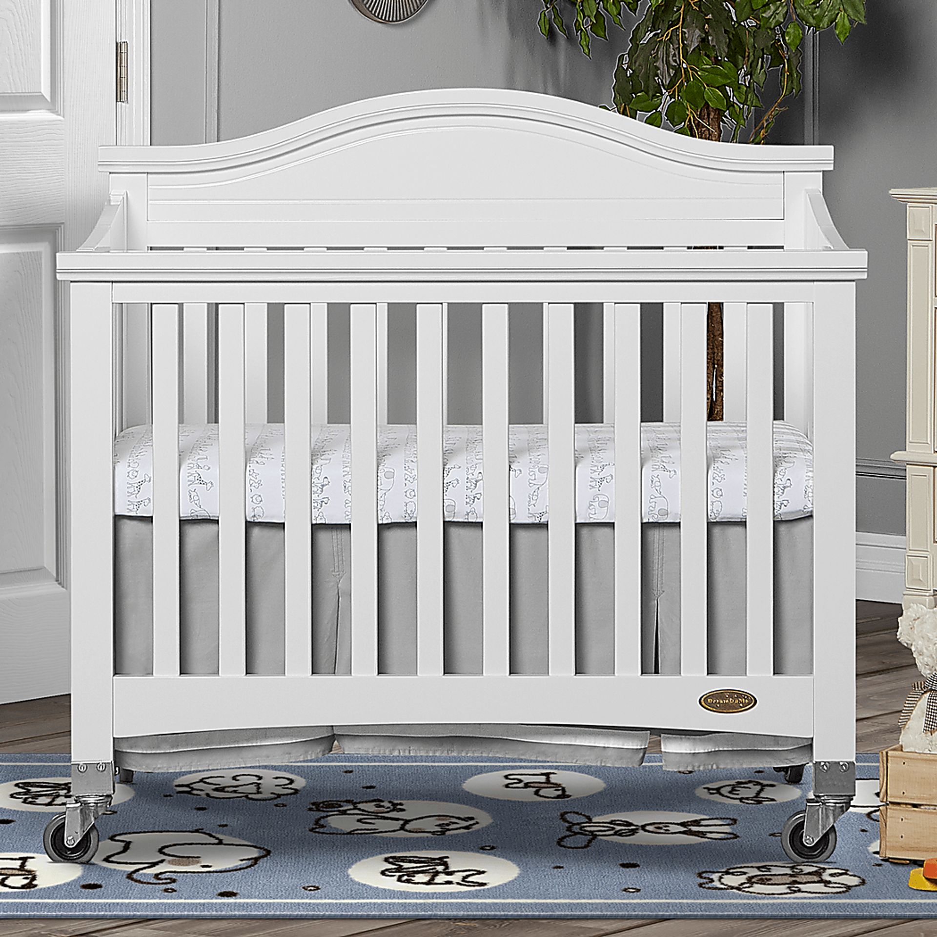 Tavia White Mini Folding Portable Crib - Image 7