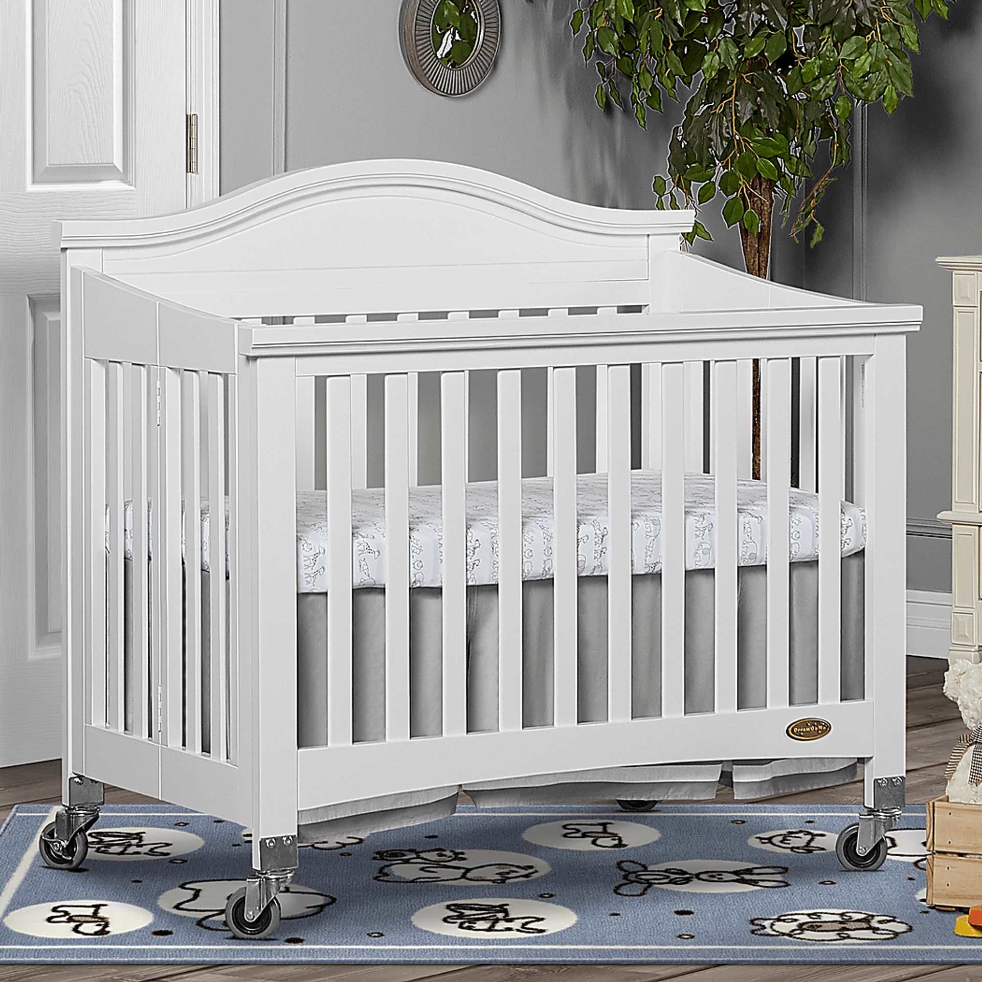 Tavia White Mini Folding Portable Crib - Image 8