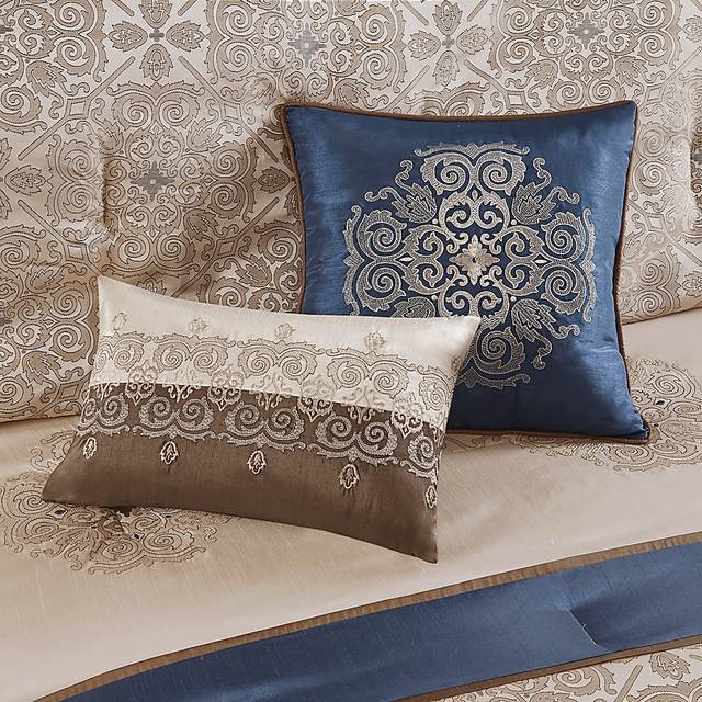 Taylah Navy 24 Pc Queen Room in a Bag - Thumbnail - Image 12