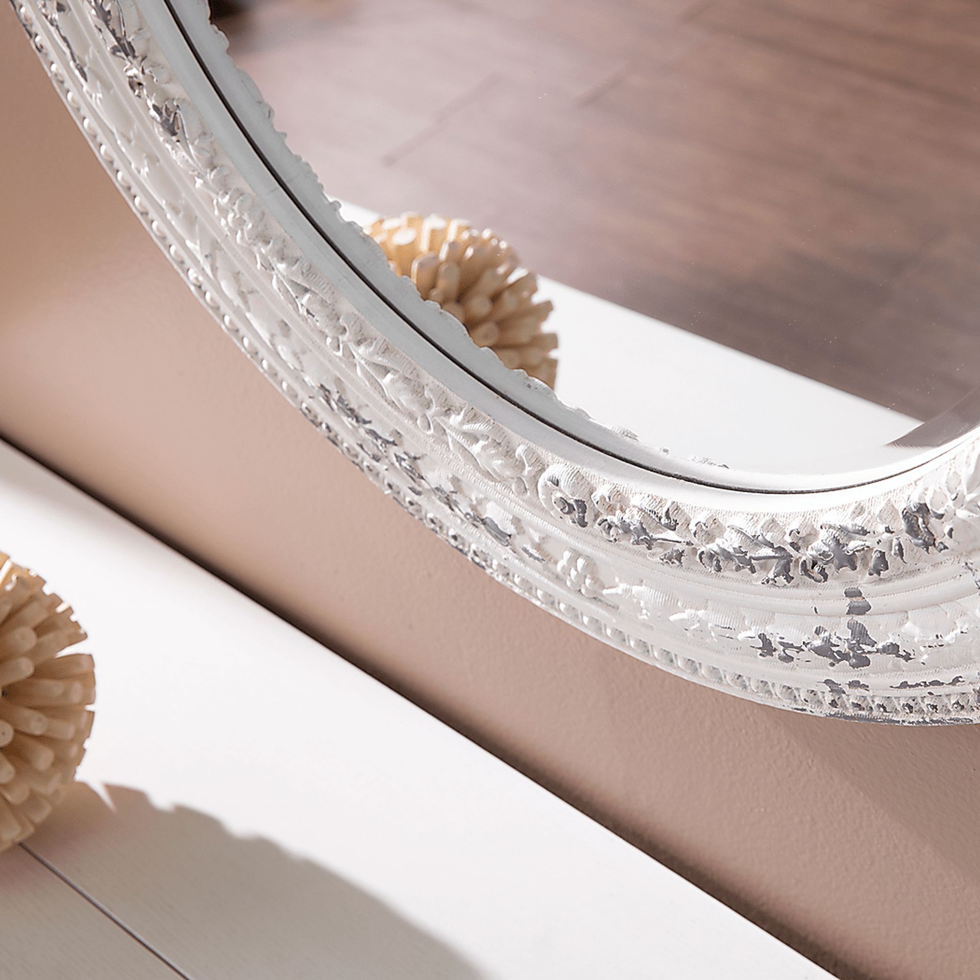 Telge White Mirror - Image 3