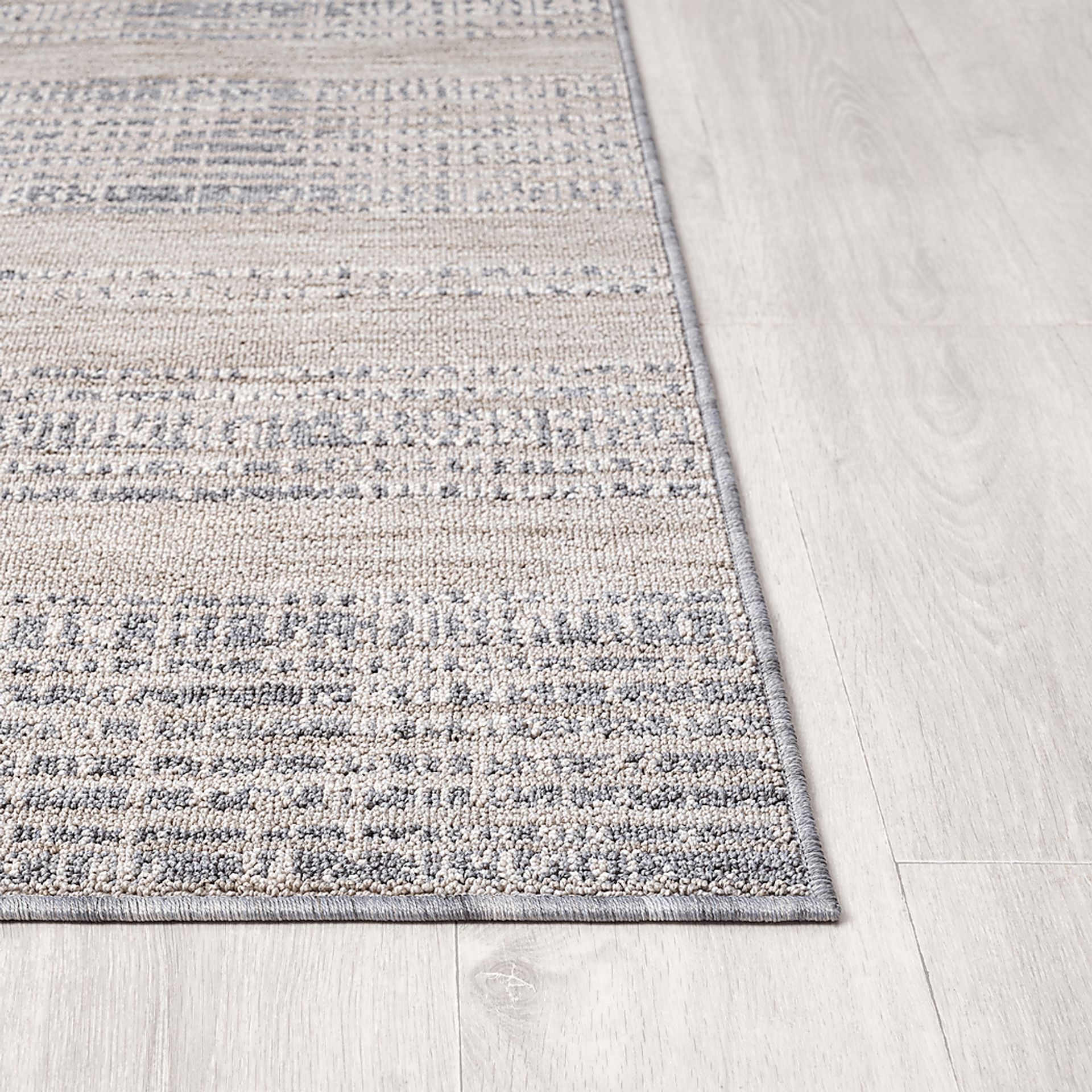 Temisnia Ivory/Blue 5' x 7' Indoor/Outdoor Rug - Image 6