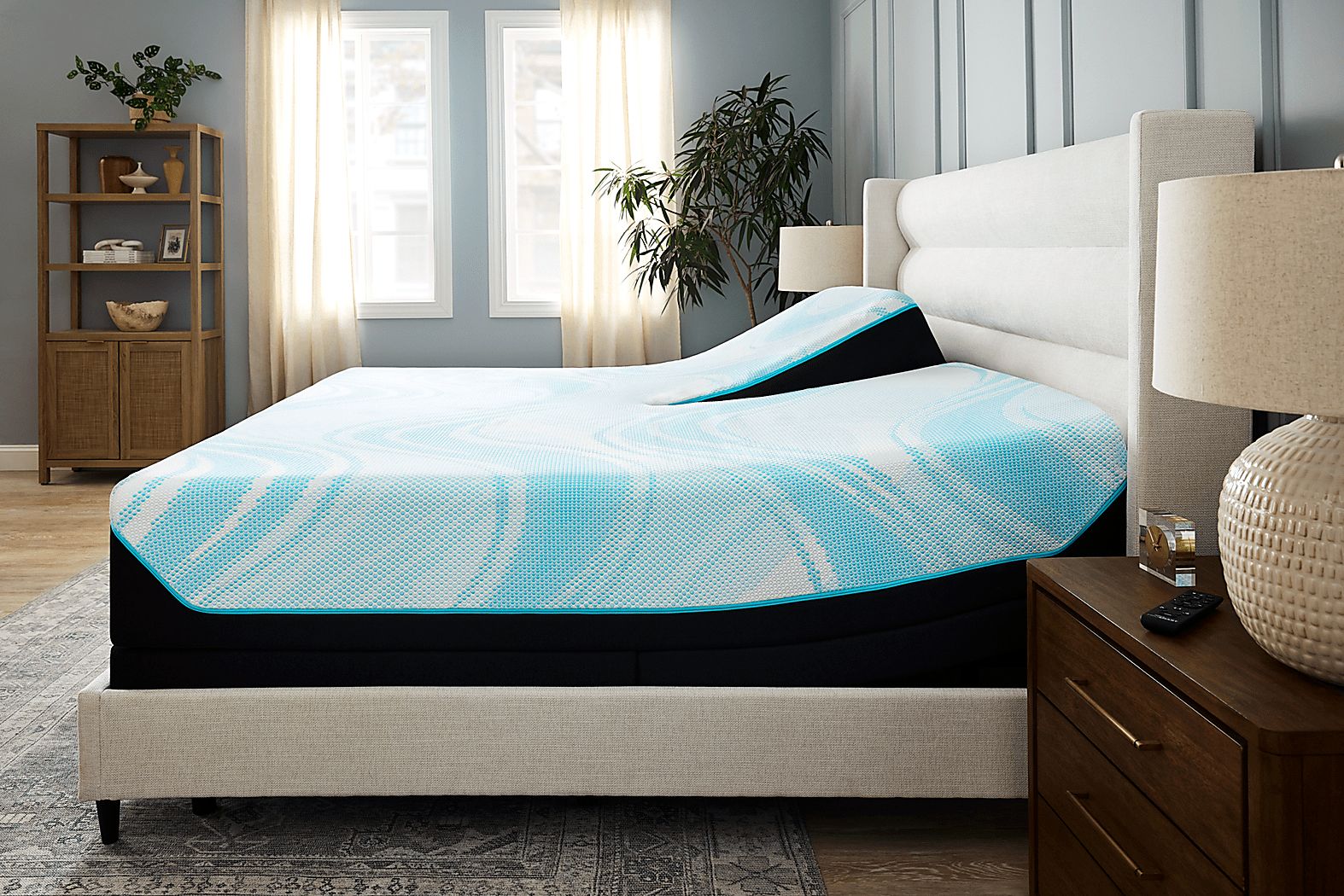 Tempur-Pedic LuxeBreeze Firm Split Head King Mattress - Thumbnail 2