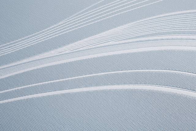 Tempur-Pedic LuxeAdapt 2.0 Firm Queen Mattress - Thumbnail - Image 3