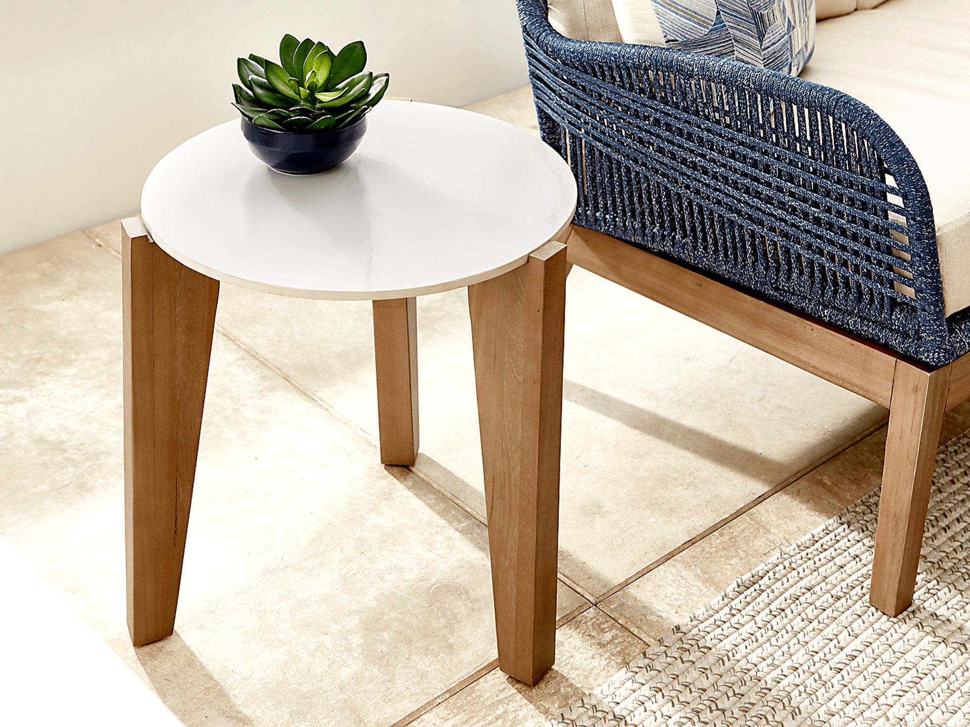 Tessere White Outdoor End Table - Image 2