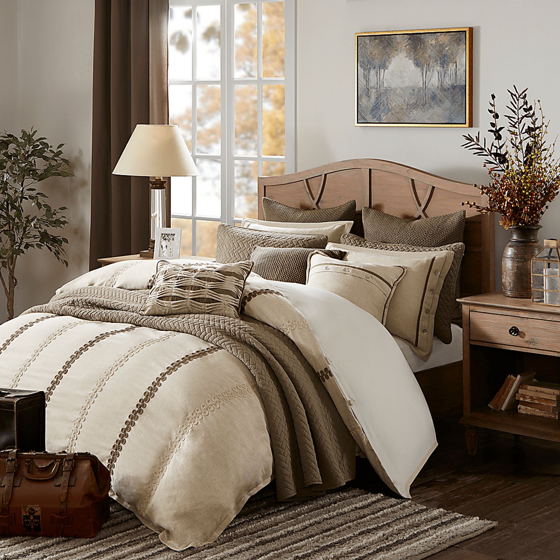 Teyla Linen 9 Pc King Comforter Set - Image 2