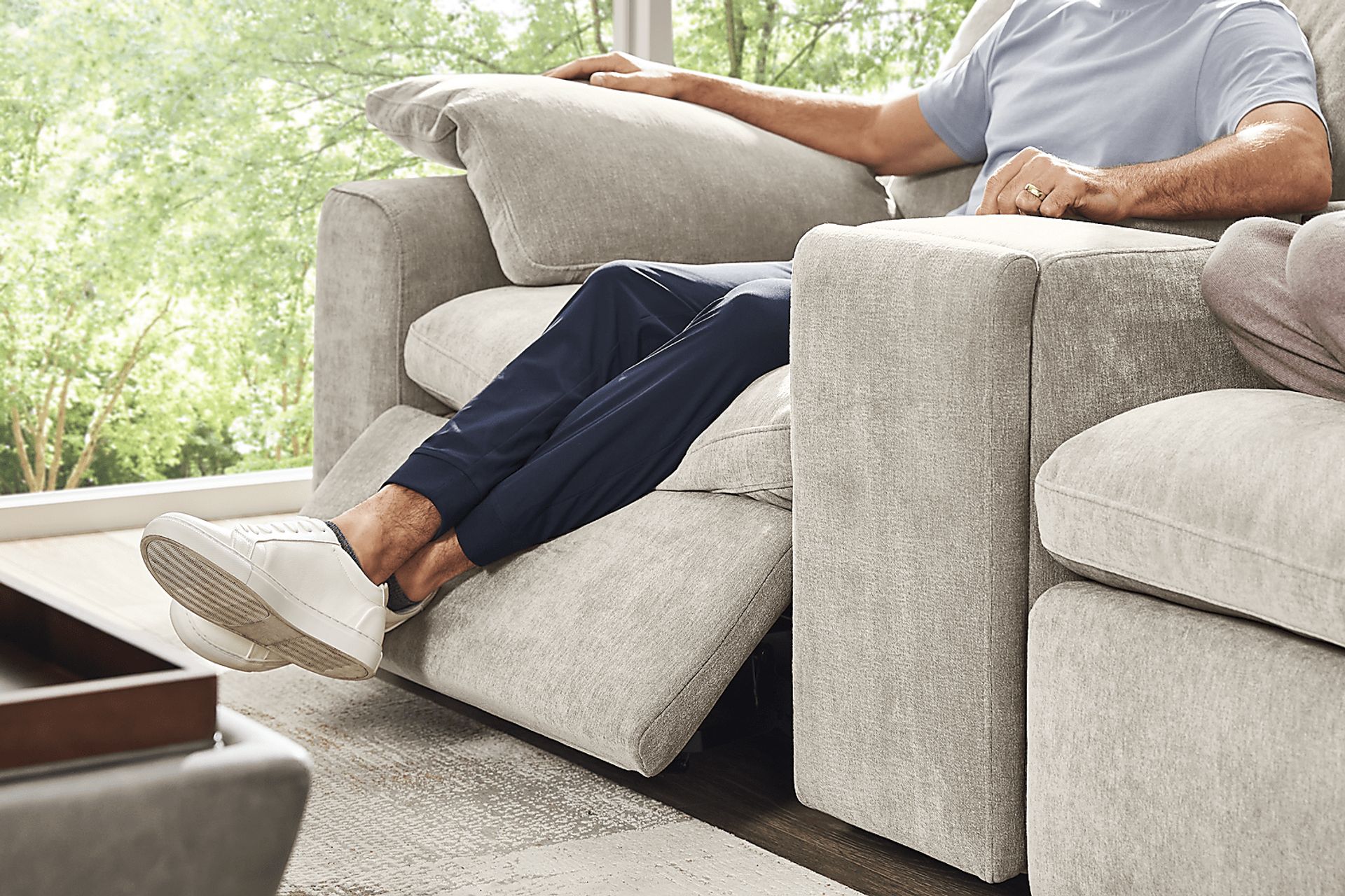 The Flow Gray 3 Pc Dual Power Reclining Sectional - Image 13
