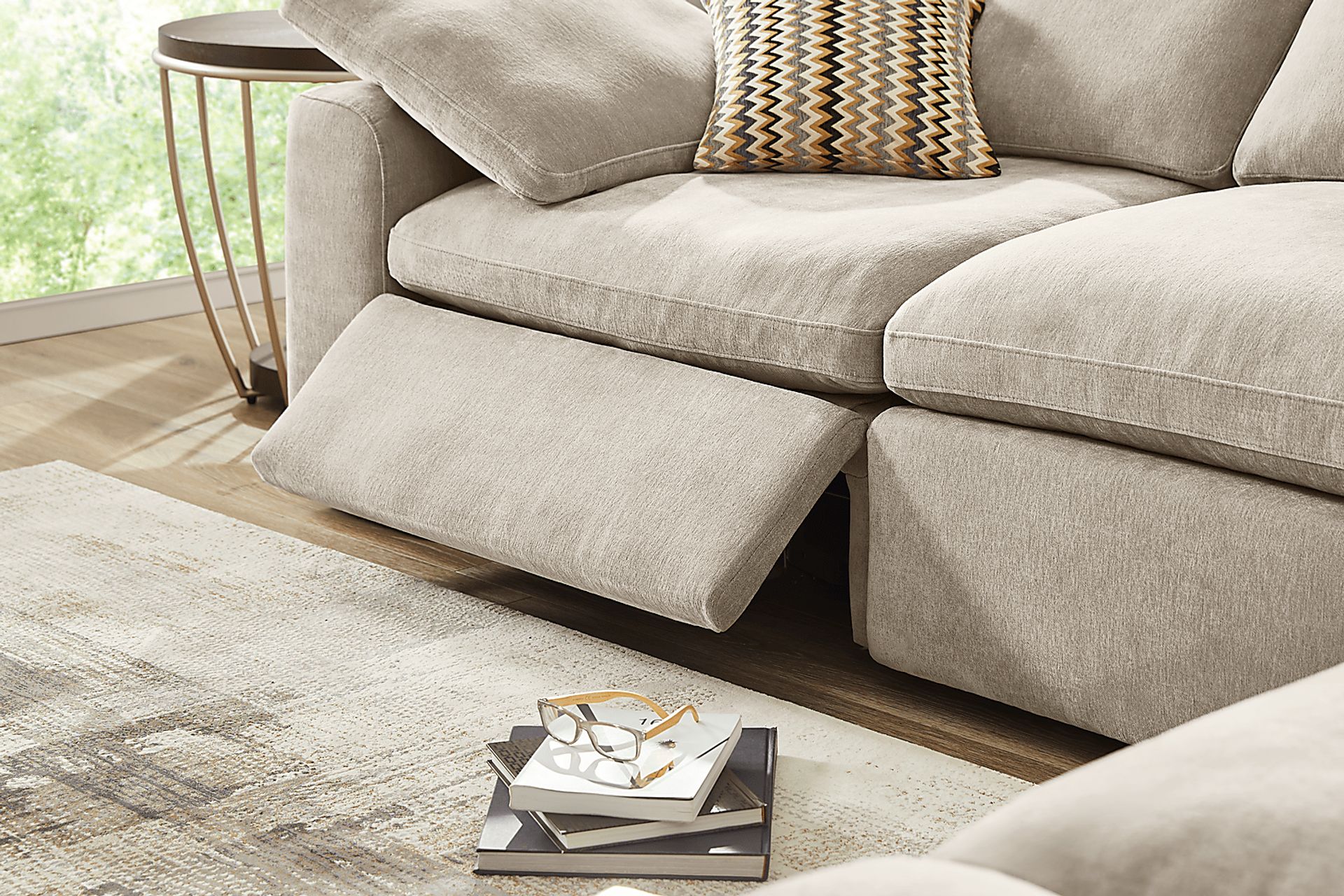 The Flow Gray 6 Pc Dual Power Reclining Sectional with Console - Image 8