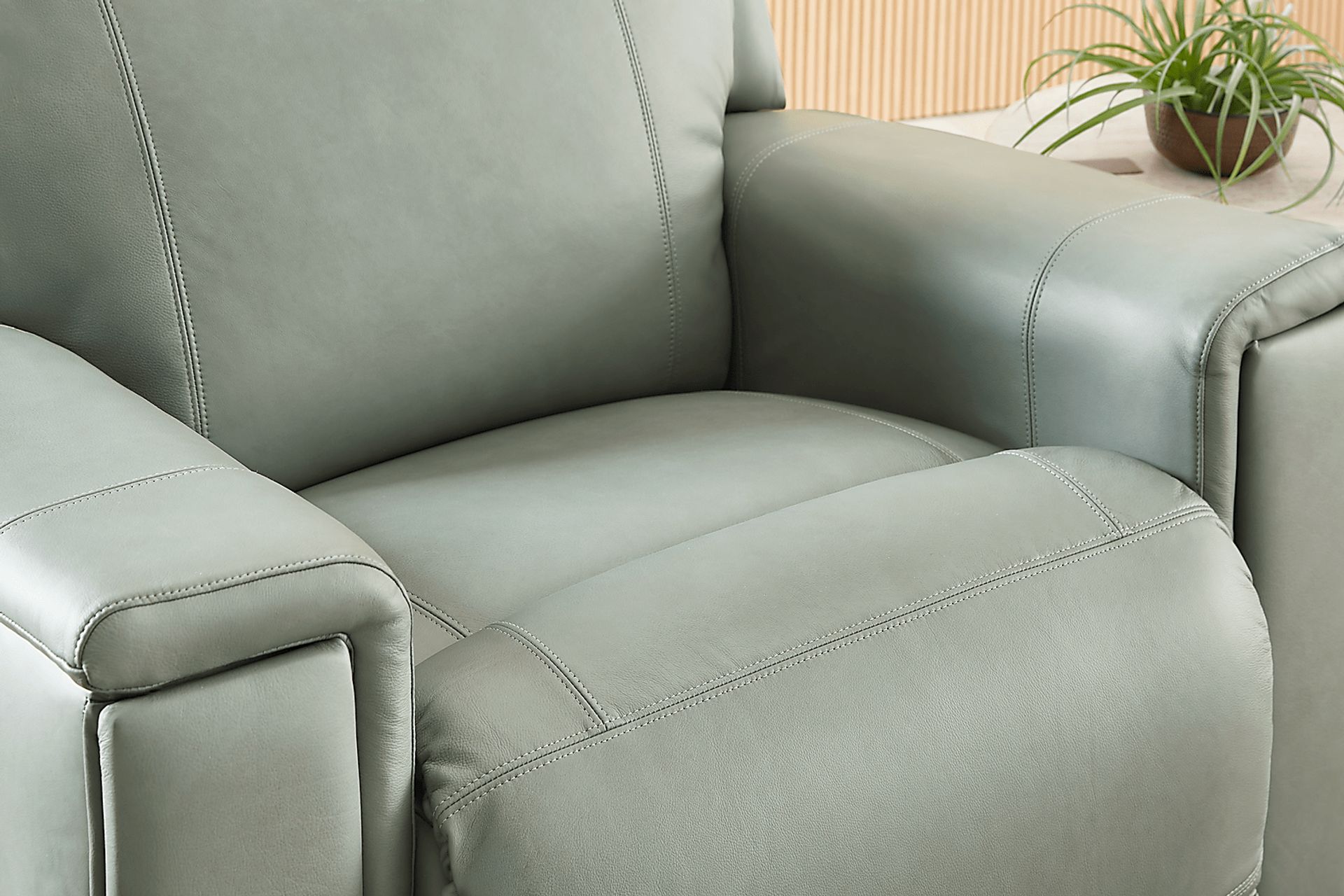 The Shaq II Blue Leather Dual Power Recliner - Image 8