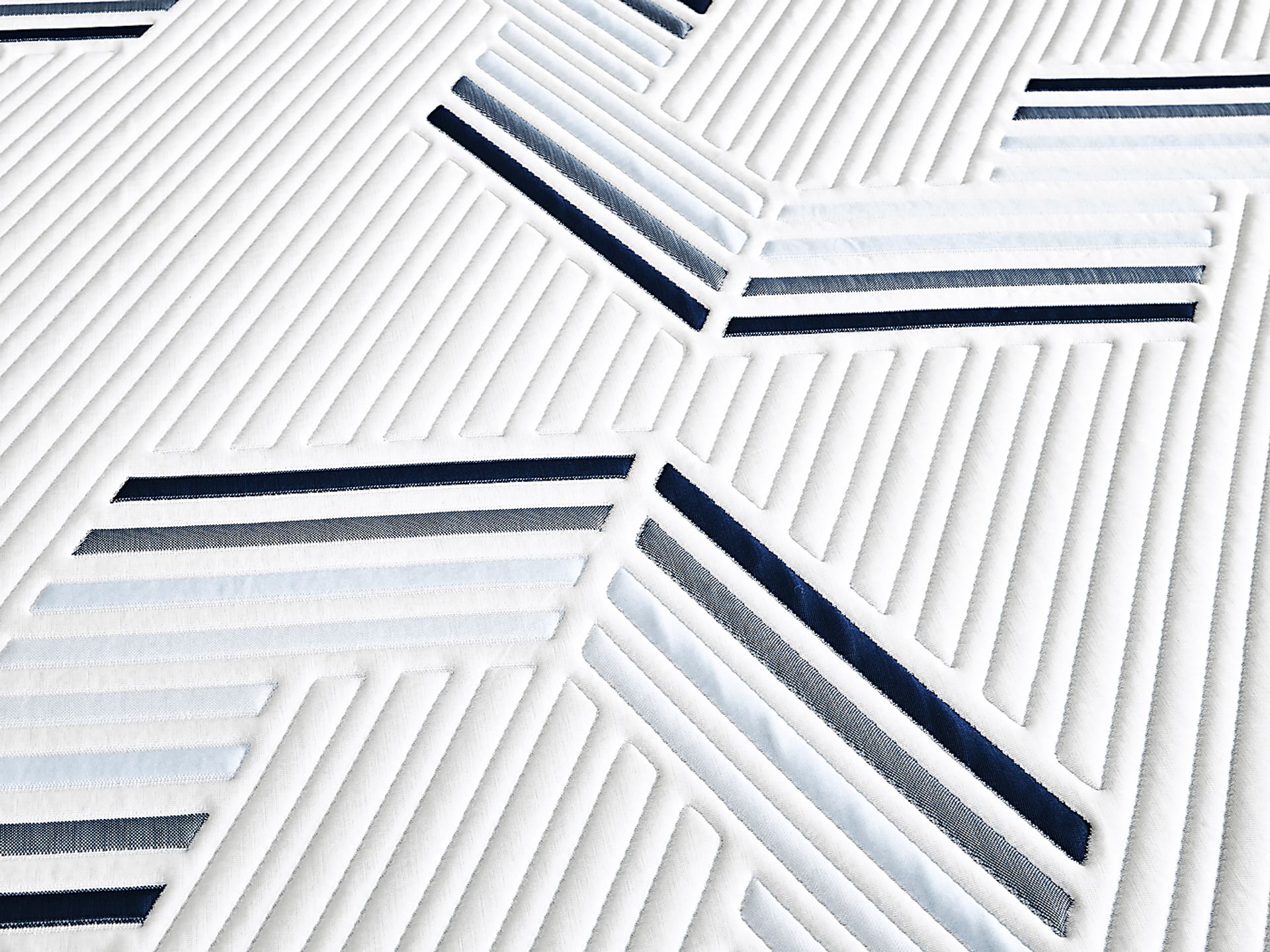 Therapedic Zenith Queen Mattress - Image 3
