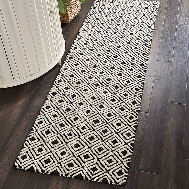 Tiersa Beige 2'3 x 7'6 Runner Rug - Thumbnail - Image 4