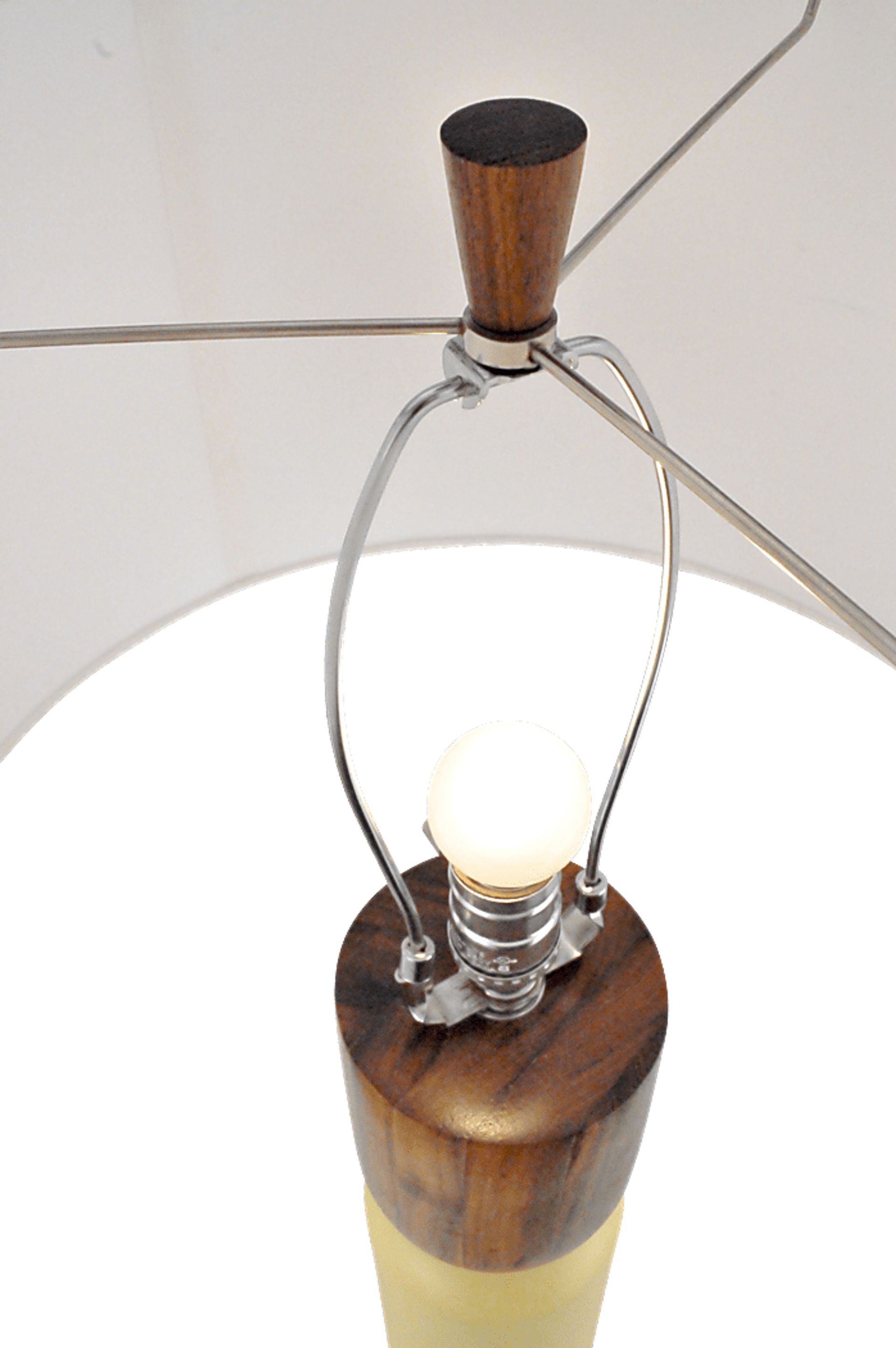 Tilsdale Yellow Lamp - Image 4