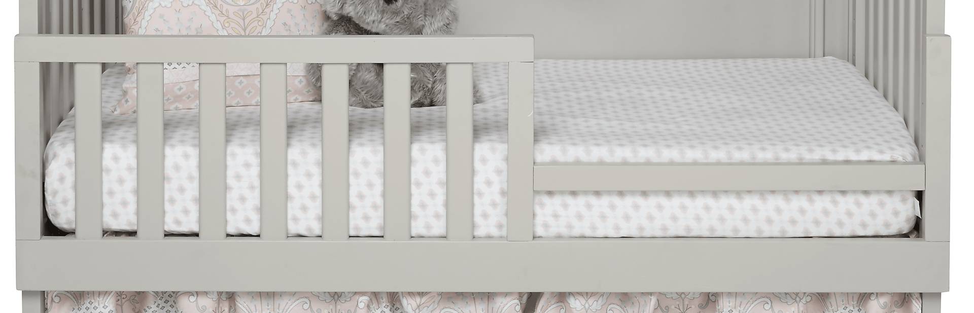 Jaclyn Place 5 Pc Gray Bedroom Set With Crib, Toddler Rail, Dresser