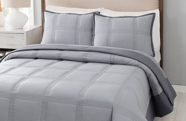 Tonyawood Gray Full/Queen 3 Pc Quilt Set - Thumbnail - Image 11