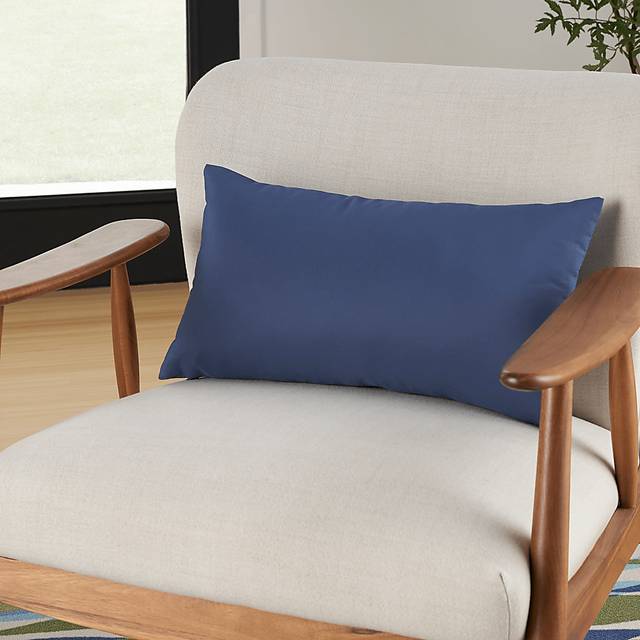Torlana Navy Indoor/Outdoor Lumbar Pillow - Thumbnail - Image 4