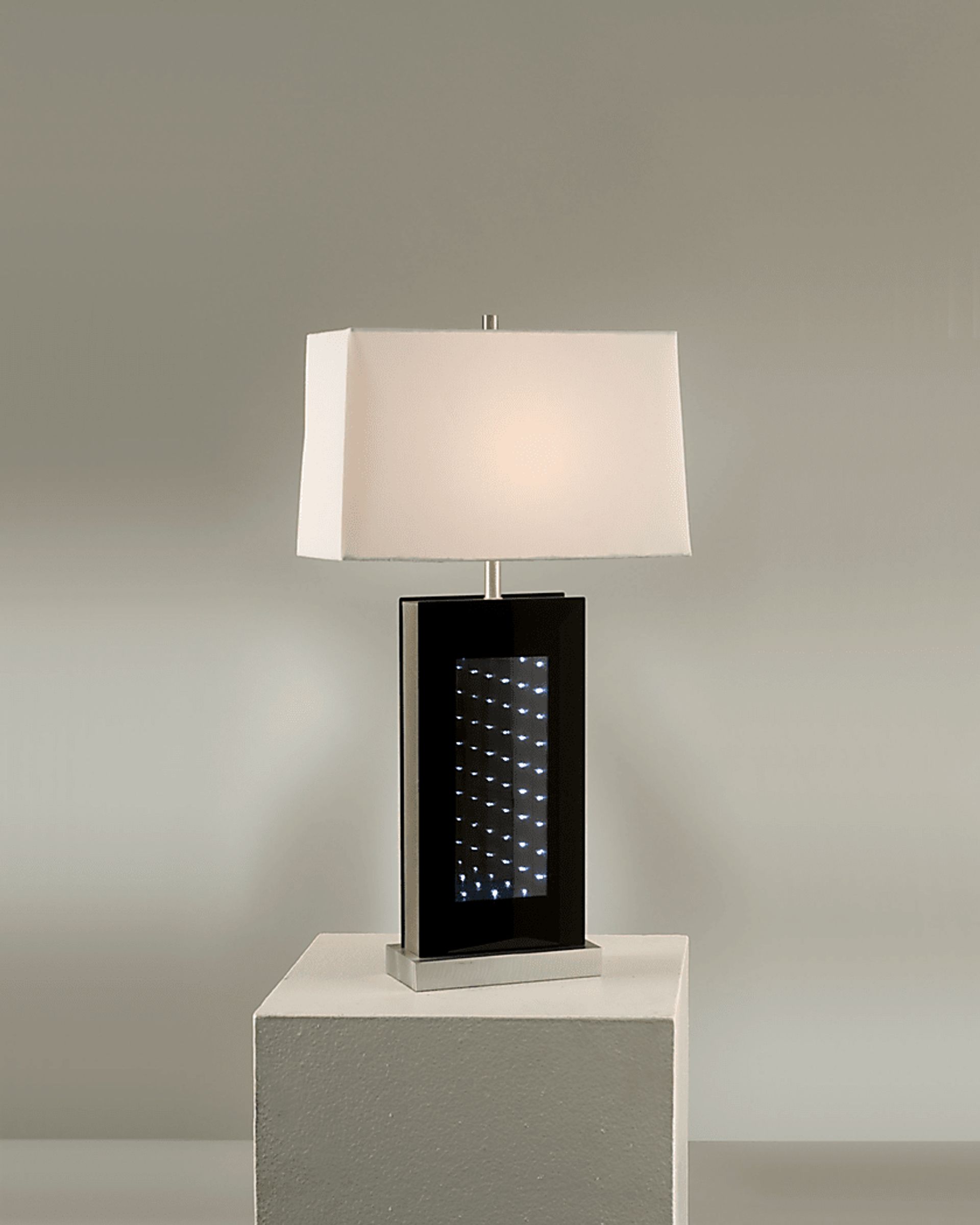 Tottenham Gray Lamp - Image 3