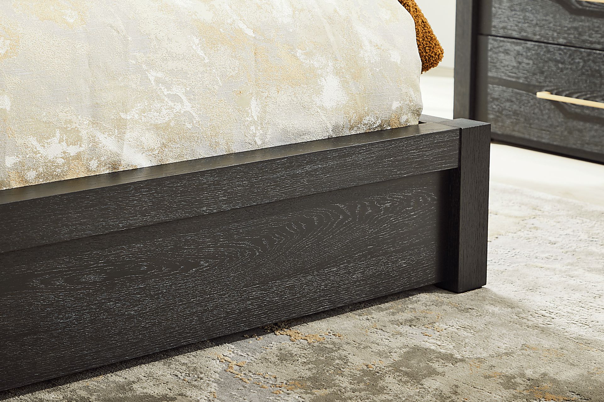 Townbrook Ebony 3 Pc King Panel Bed - Image 5