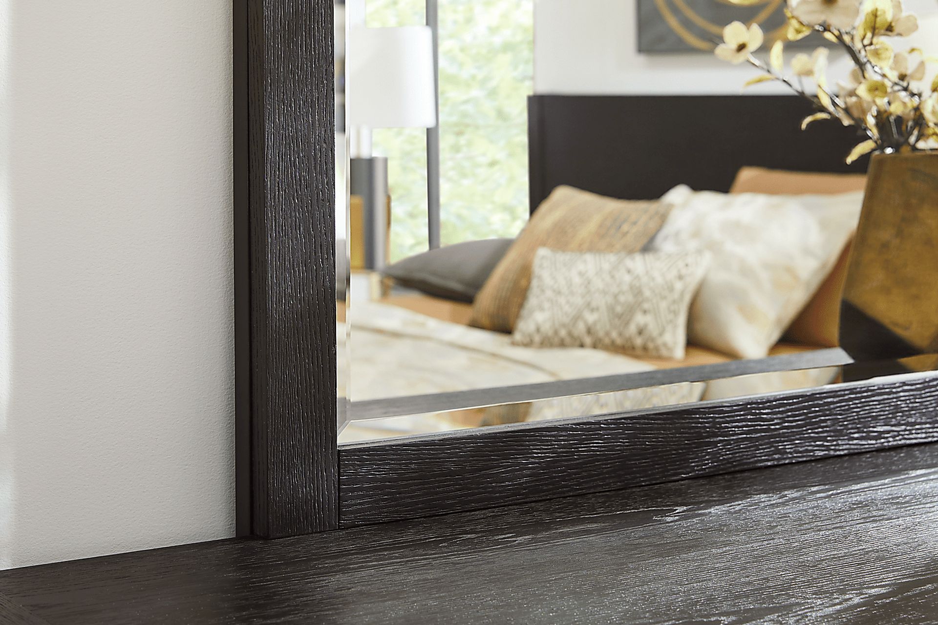 Townbrook Ebony 5 Pc Queen Panel Bedroom - Image 12