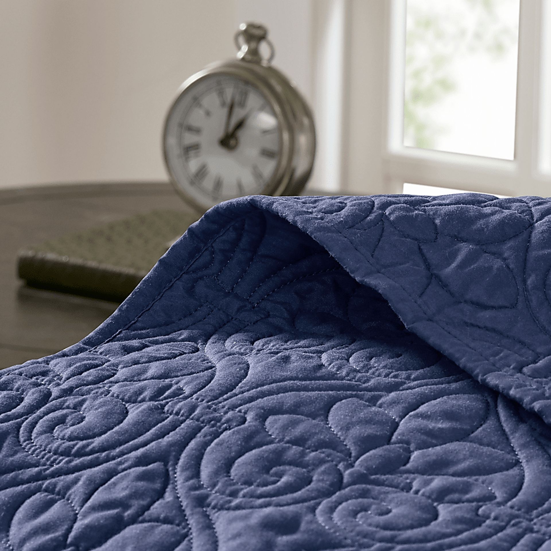 Toyah Navy 3 Pc King Bedspread Set - Image 5