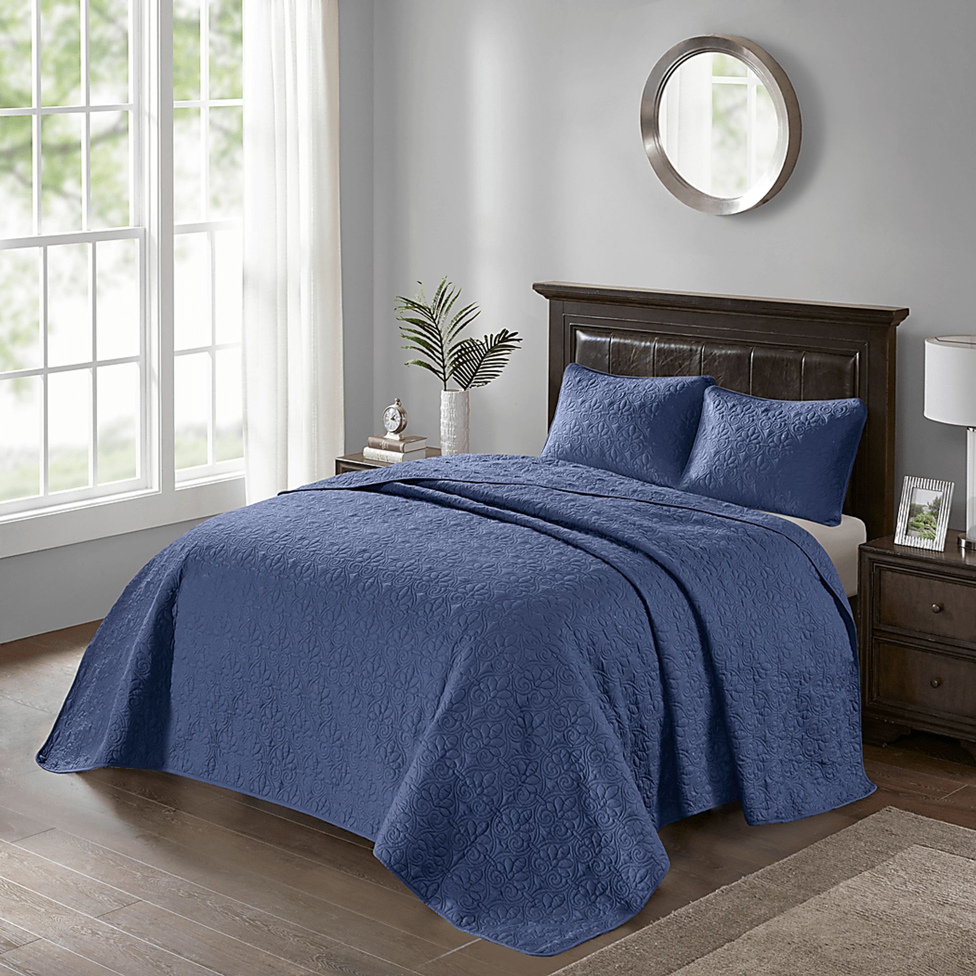 Toyah Navy 3 Pc King Bedspread Set - Image 1