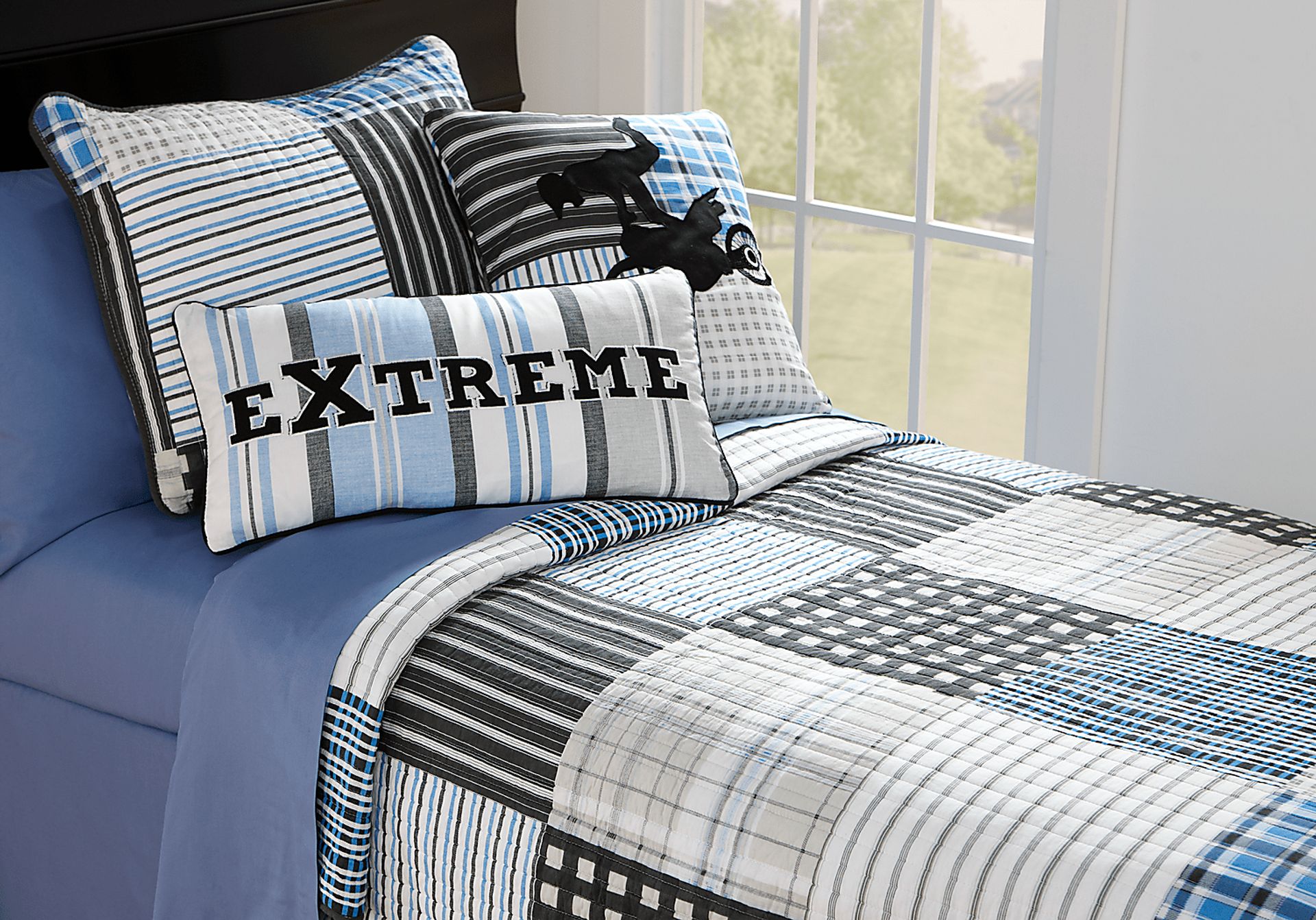 Trancas Blue 2 Pc Twin Bed Set - Image 1