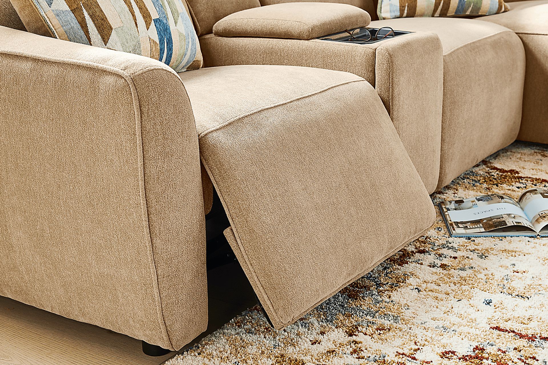 Tremont Sand 4 Pc Power Reclining Sectional - Image 15