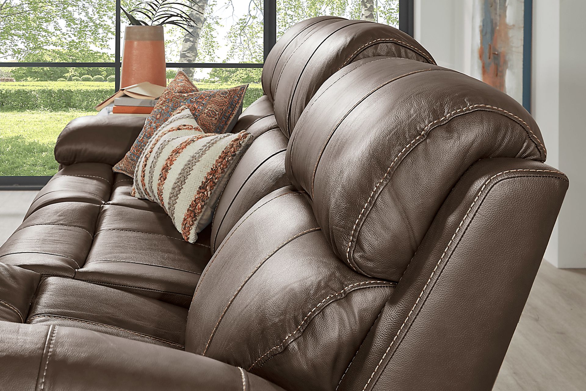 Trevino Place Chocolate Leather 5 Pc Reclining Living Room with Stationary Loveseat - Image 4