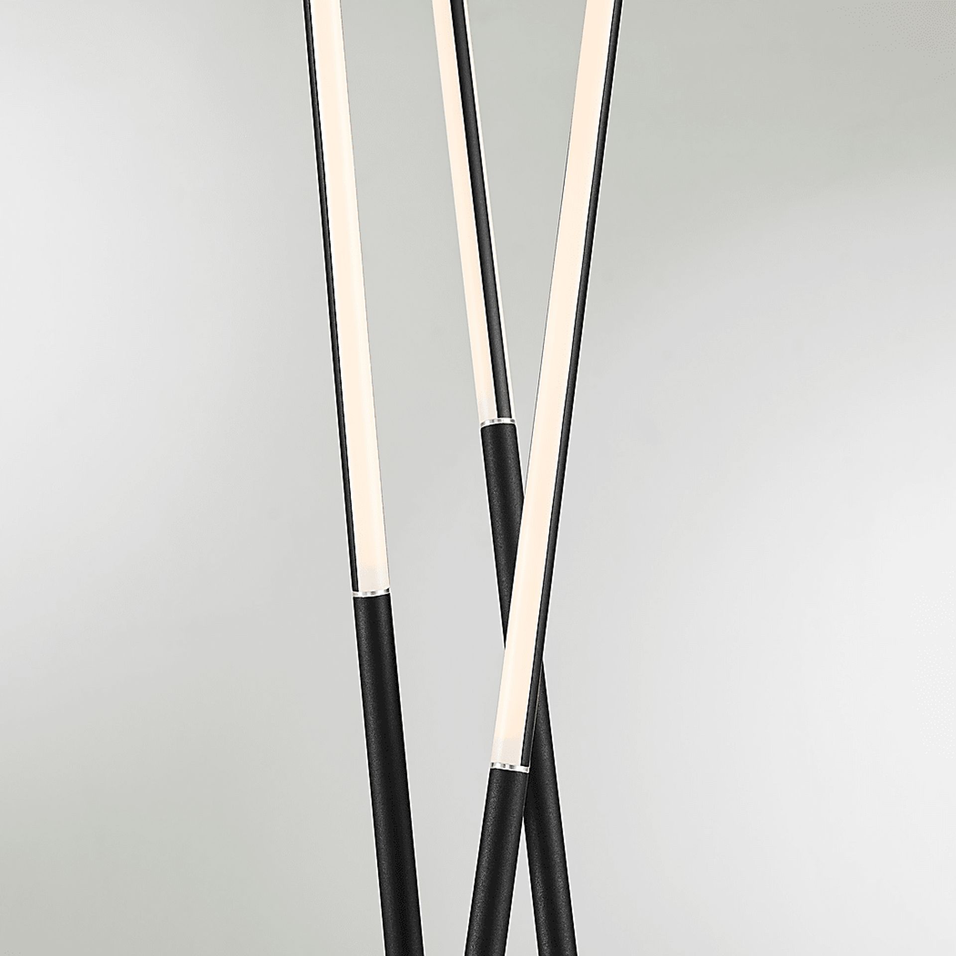 Triko Avenue Black Floor Lamp - Image 3