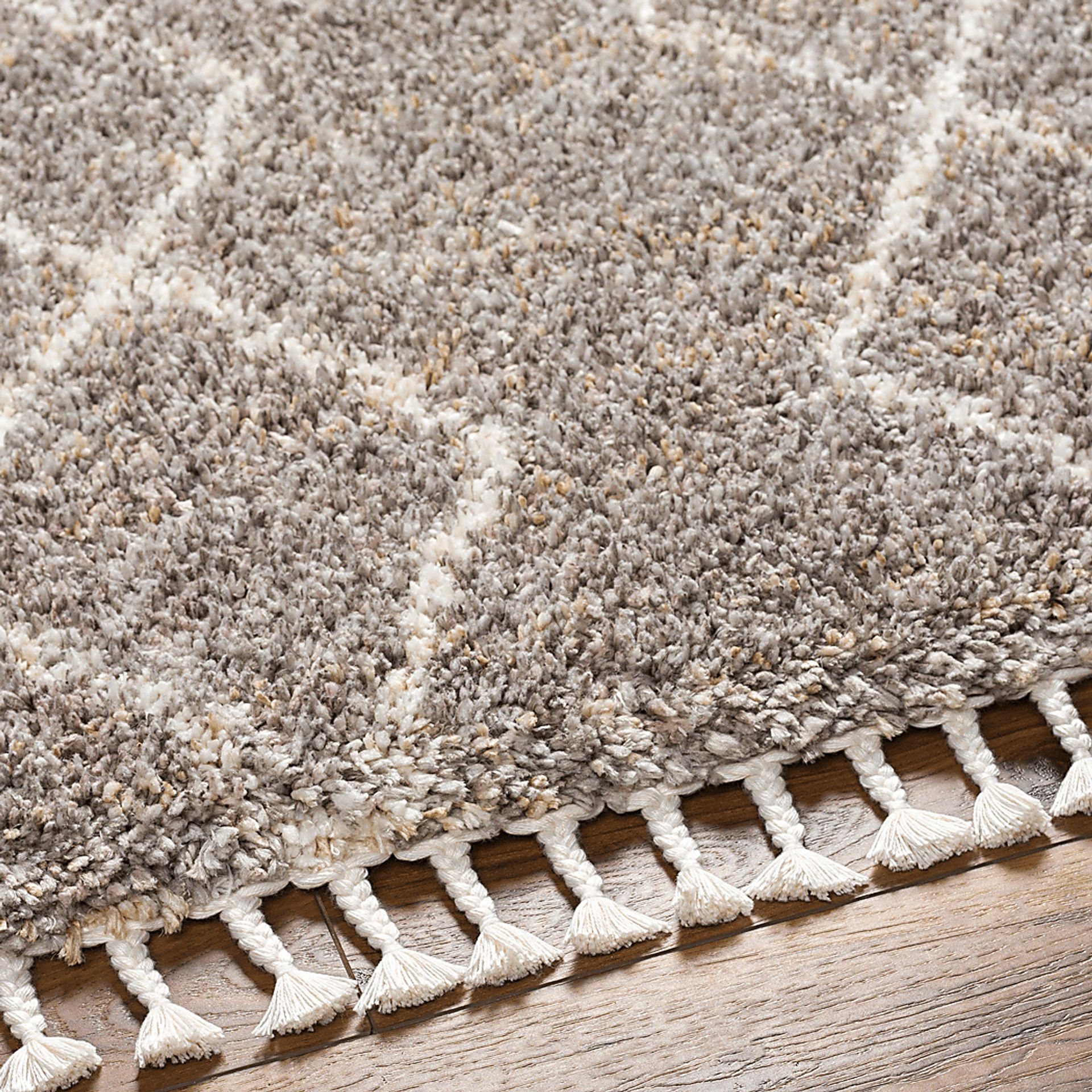 Trovista Gray 7'10 x 10' Area Rug - Image 4