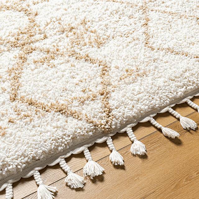 Trovista White 7'10 x 10' Area Rug - Thumbnail - Image 3