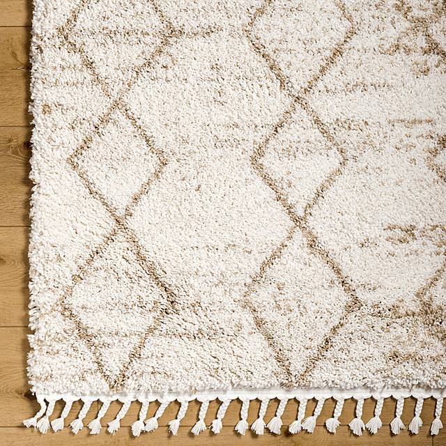 Trovista White 7'10 x 10' Area Rug - Thumbnail - Image 5