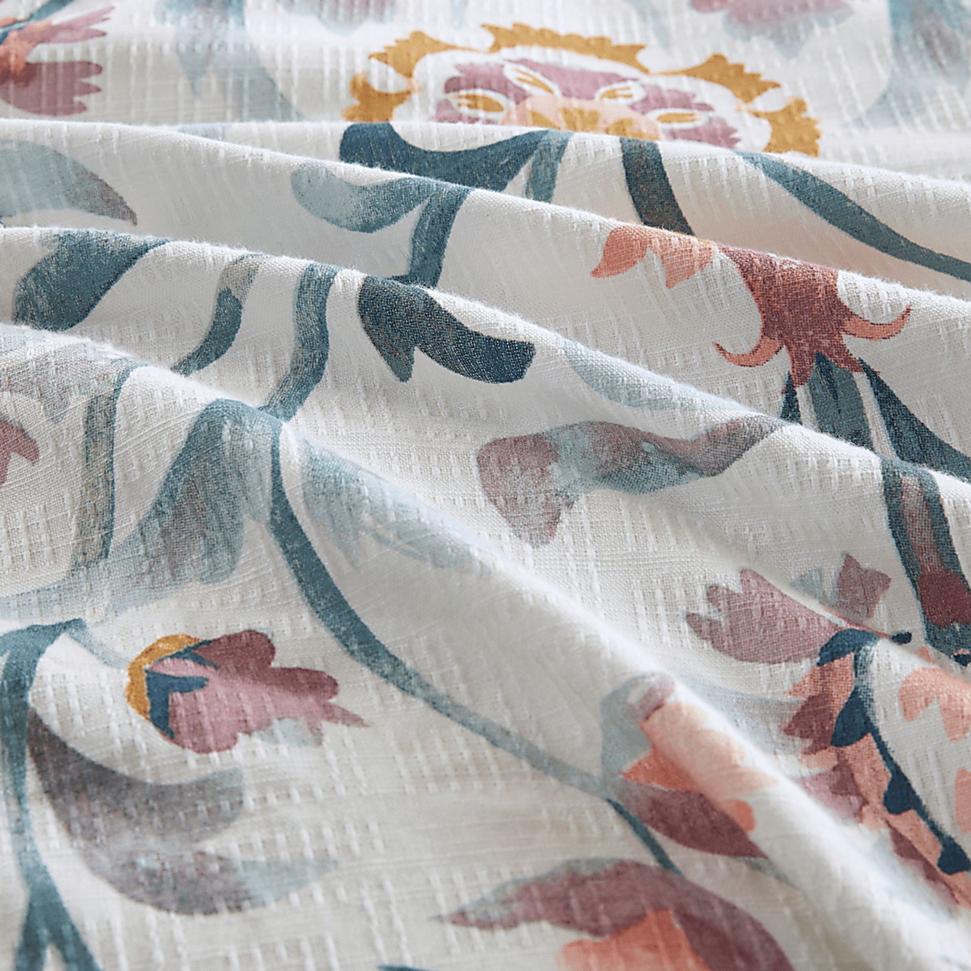 Troywood White 4 Pc Full/Queen Comforter Set - Image 6