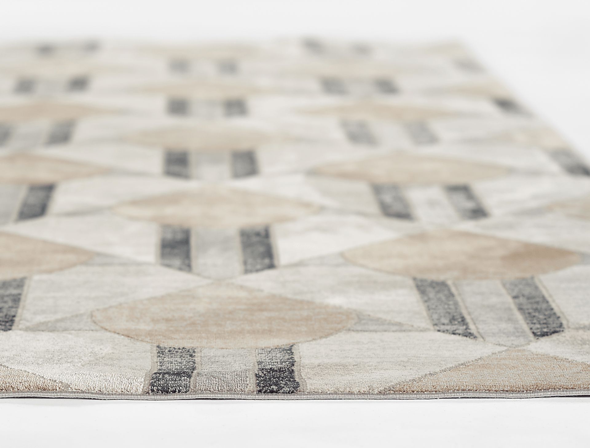 Tryst Black 5'1 x 7'7 Rug - Image 6