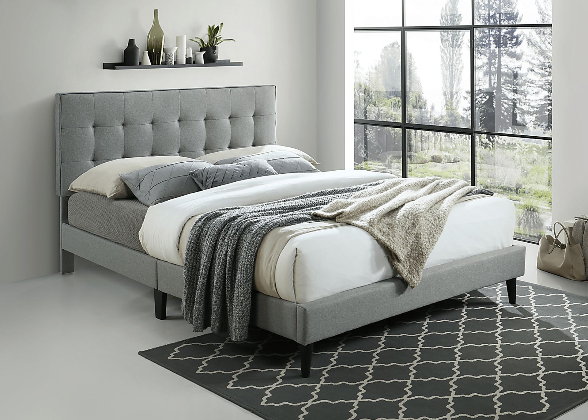 Tubae Gray Upholstered Queen Bed - Image 3