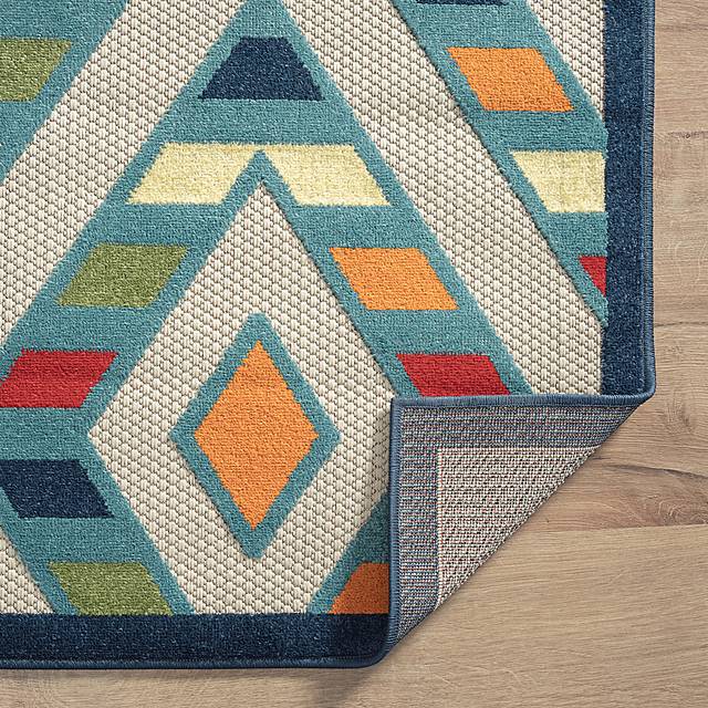 Tudali Blue 5' x 8' Indoor/Outdoor Rug - Thumbnail - Image 4