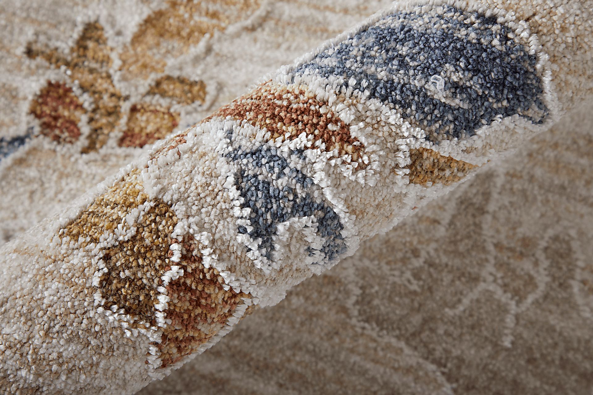Tudama Ivory 5' x 7'6 Rug - Image 8