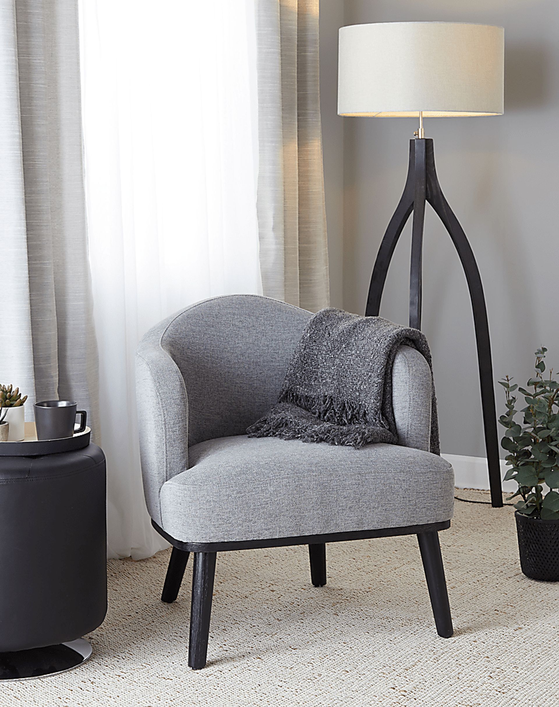 Tumpkins Gray Accent Chair - Image 4