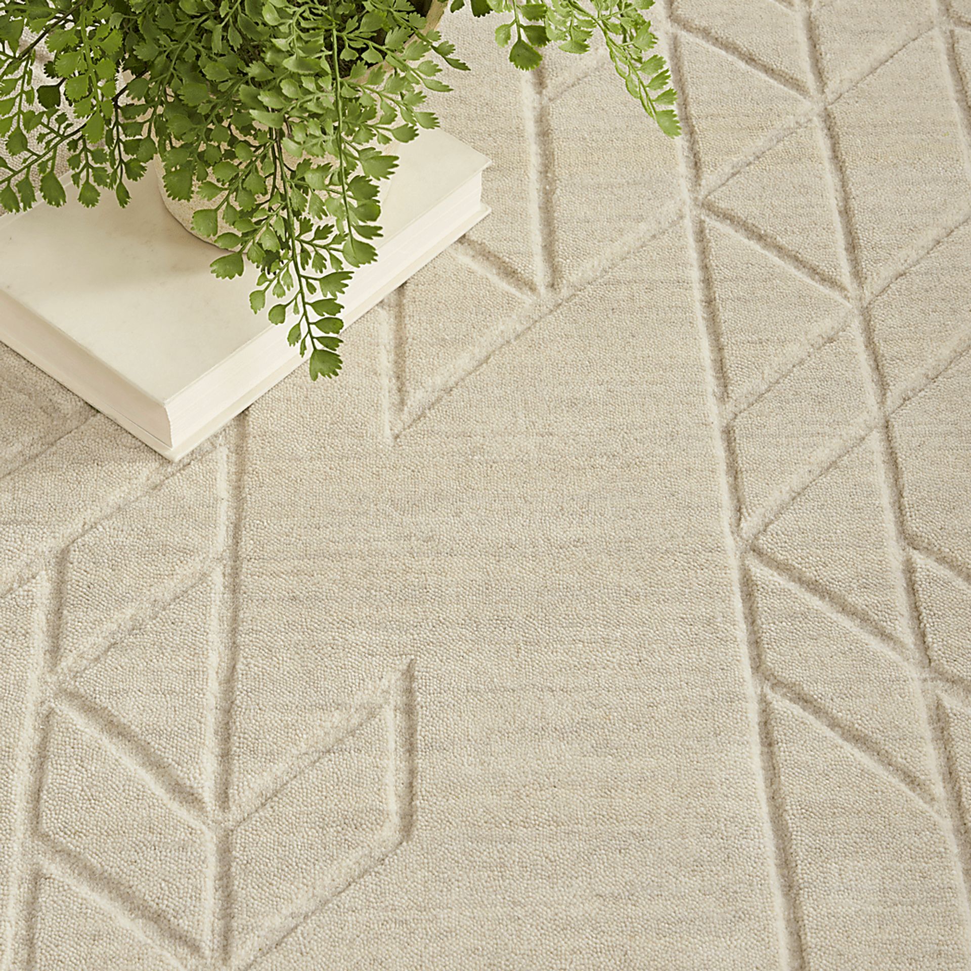 Tupelo Ivory 5'3 x 7'5 Rug - Image 7