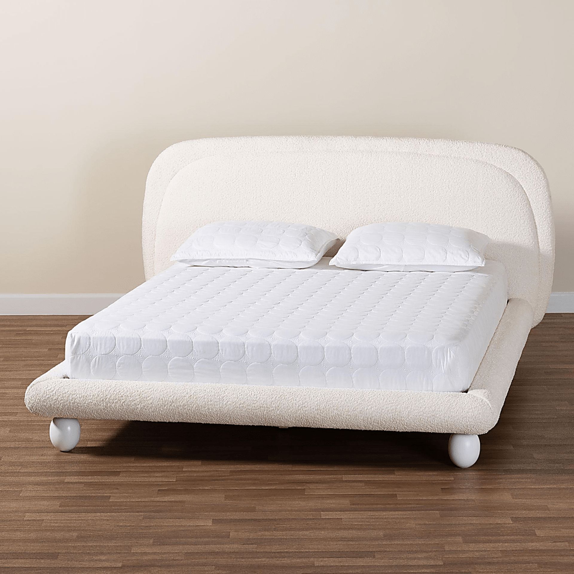 Tuteur Ivory Queen Bed - Image 8