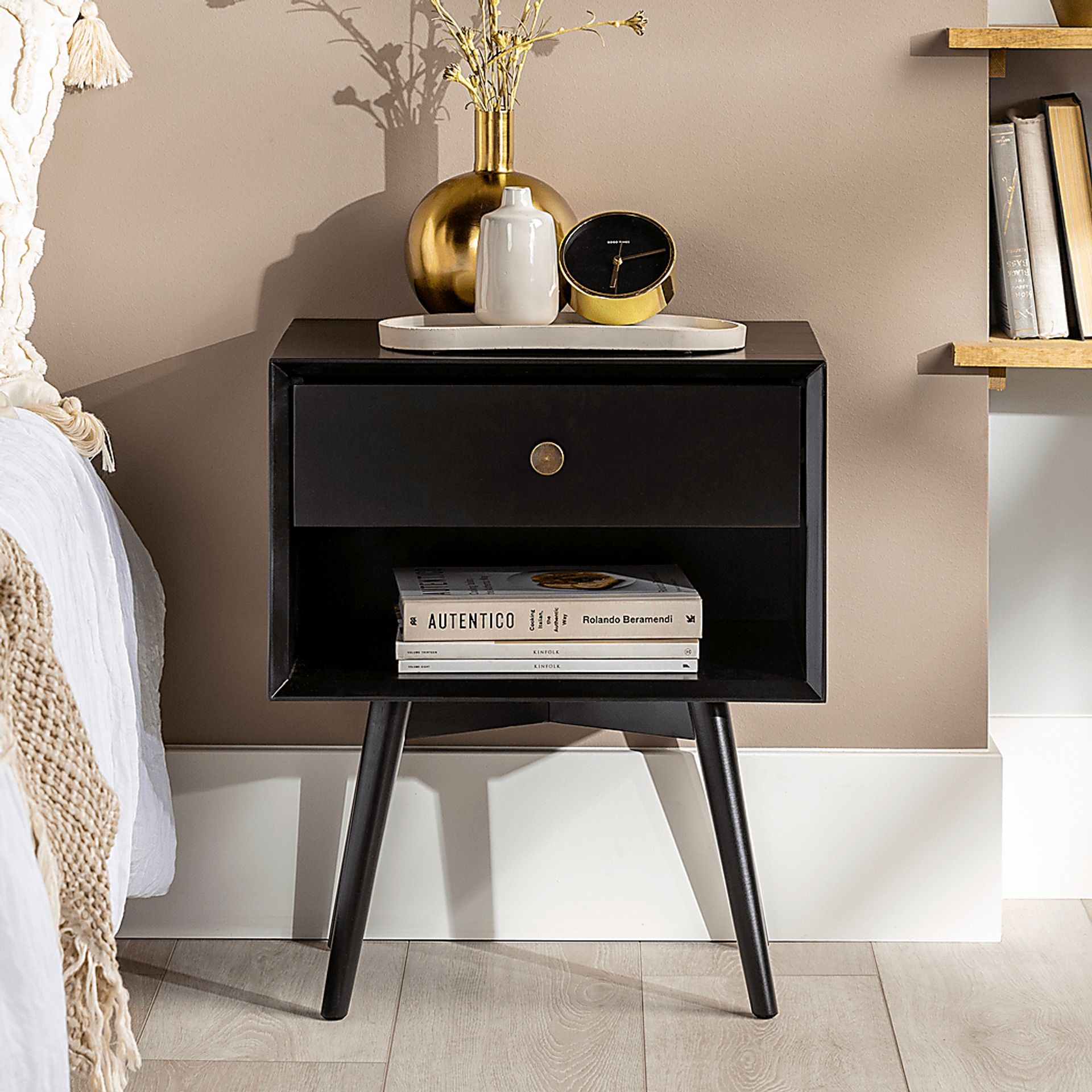 Tuttlebee Black Nightstand - Image 3