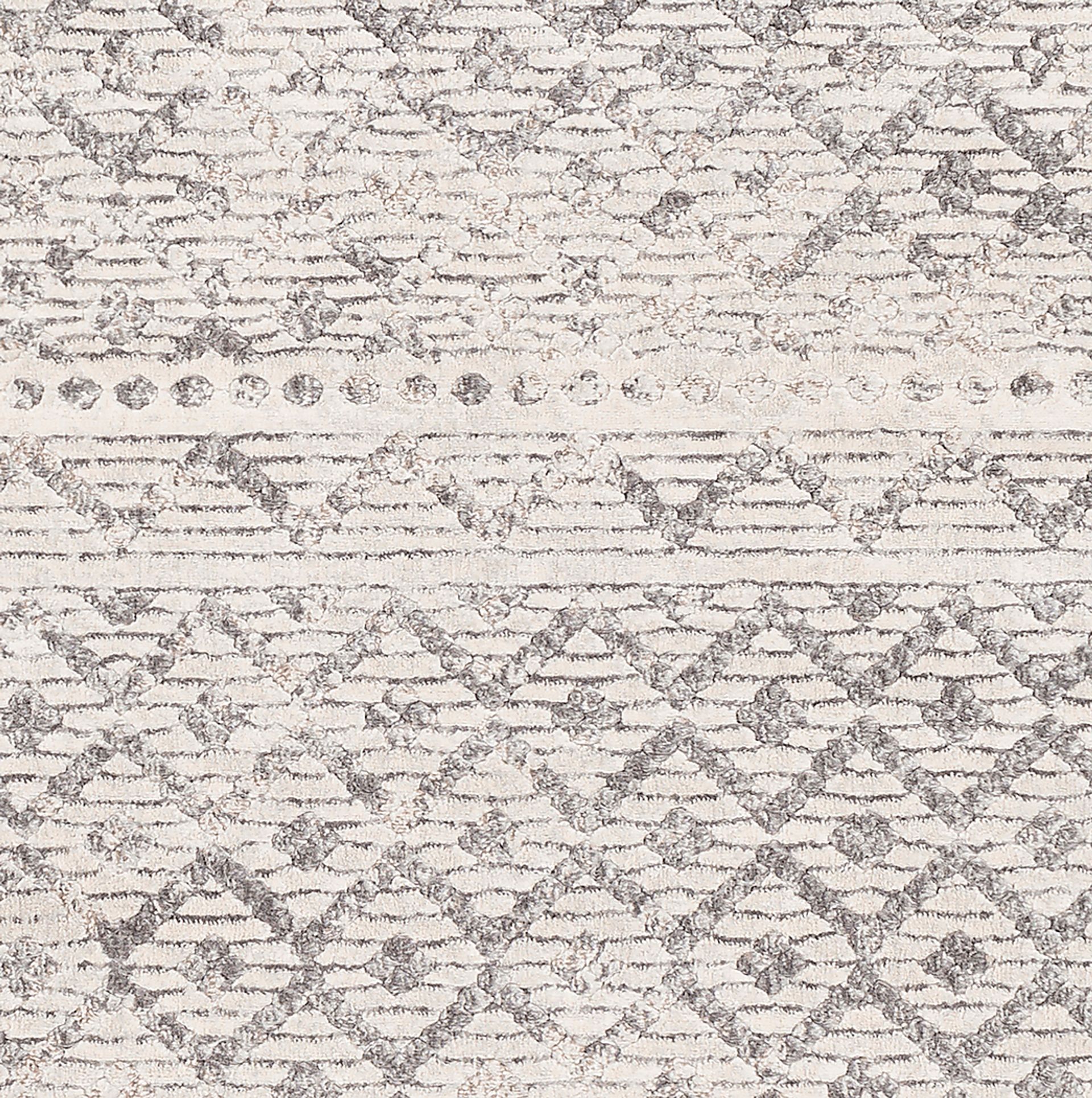 Tyrell White 5'3 x 7'3 Rug - Image 3