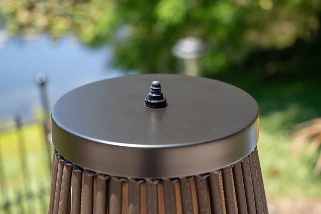 Unaka Brown Outdoor Floor Lamp - Thumbnail - Image 4