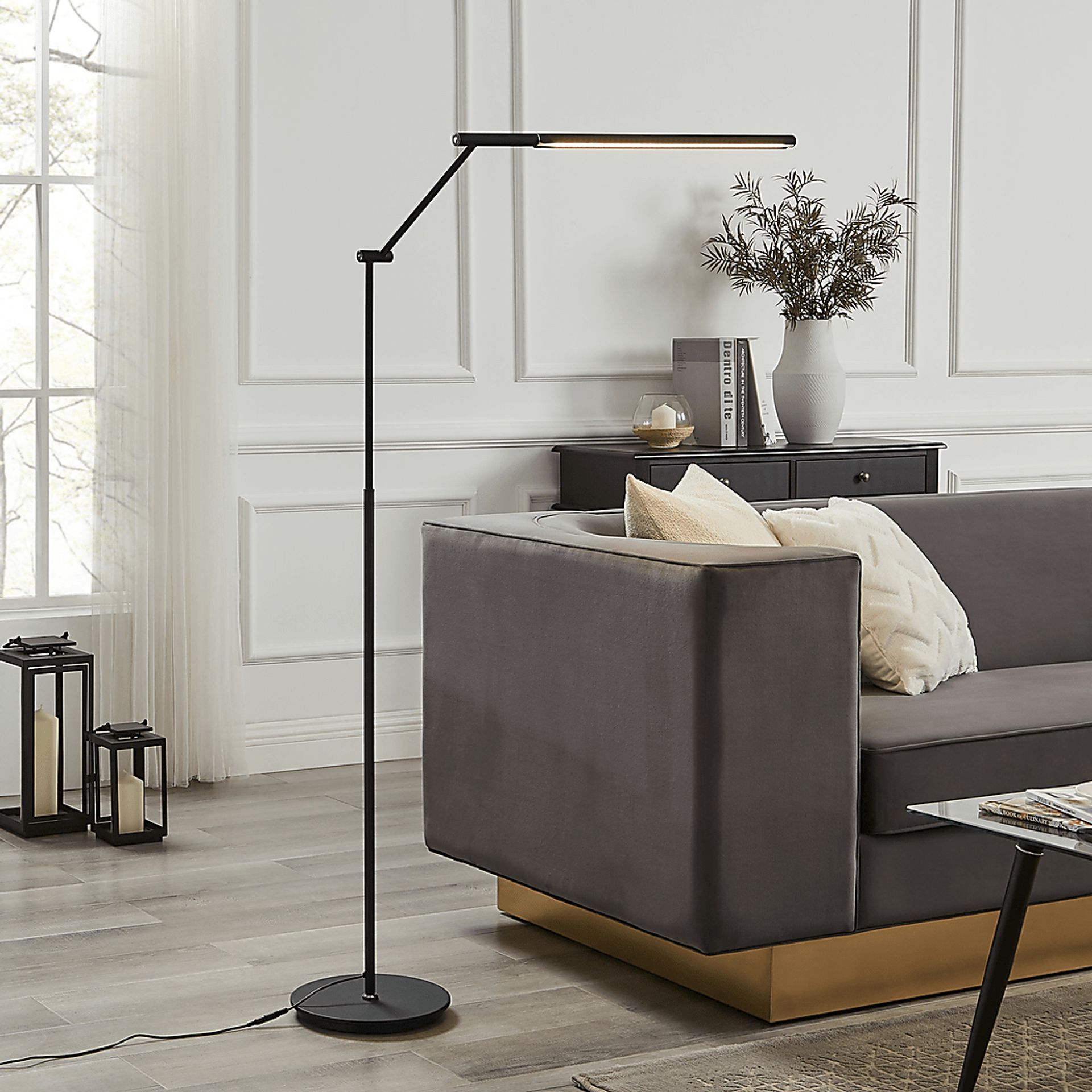 Uryno Road Black Floor Lamp - Image 2
