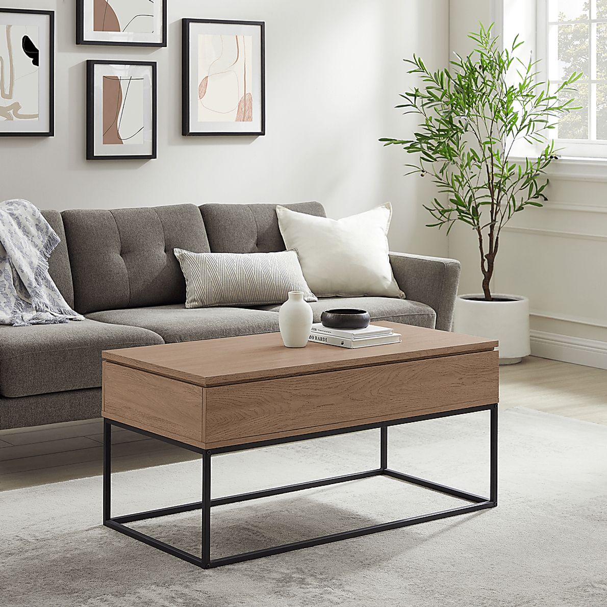 Utrin Light Oak Lift Top Cocktail Table