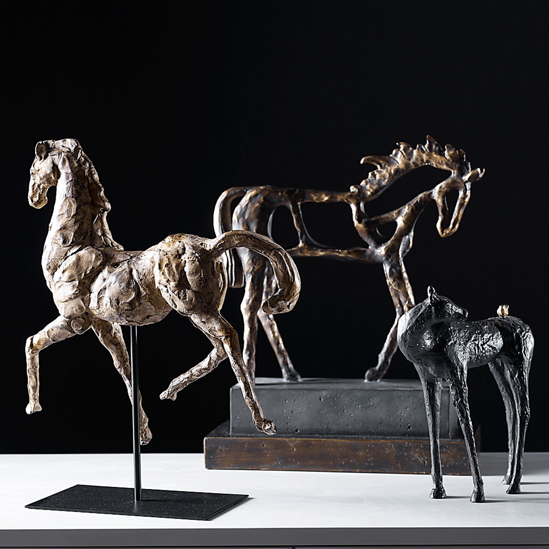 Vaccaro Gold Sculpture - Image 6
