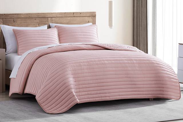 Vallecito Blush 3 Pc Full/Queen Comforter Set - Thumbnail - Image 1