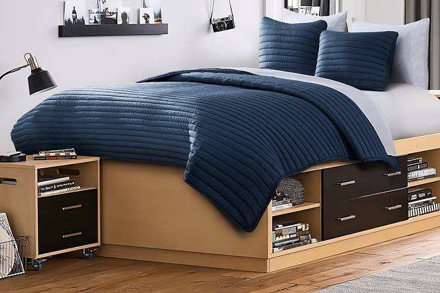 Vallecito Navy 3 Pc Full/Queen Comforter Set - Thumbnail - Image 1