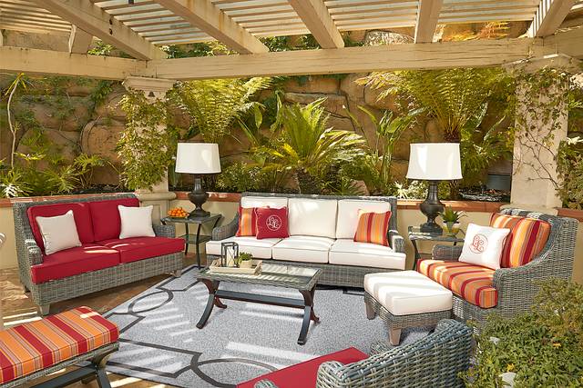 Valmack Beige 7' Square Indoor/Outdoor Rug - Thumbnail - Image 3